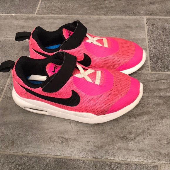 girls pink air max